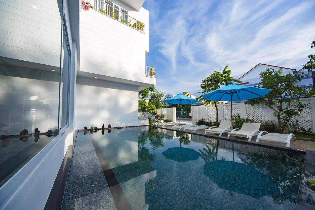 Hoi An White Villa