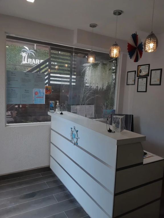 Barefoot Caye Caulker Hotel
