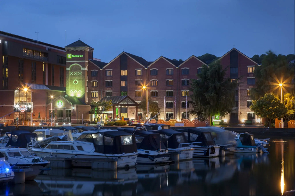 Holiday Inn Lincoln by IHG