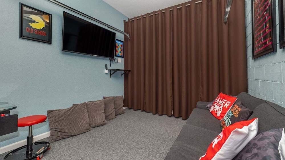 Windsor Hills Resort 5 Bedroom Home With Game Room 0851