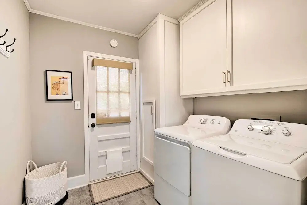 u003c 2 Mi to University! Convenient Columbia Home