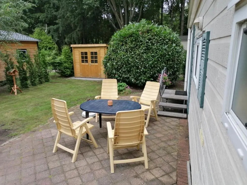 Chalet 4-6 Personen Epe F15 Van alle gemakken voorzien Max aantal volwassen personen bedraagt 4