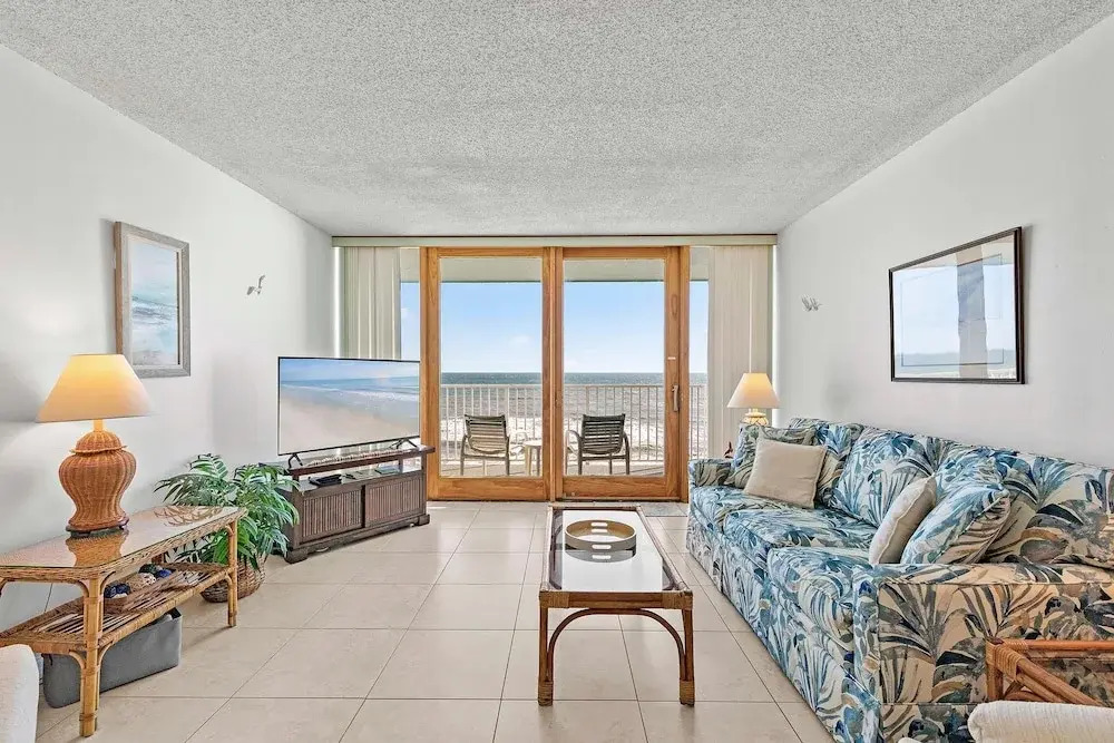 Smyrna Beach Club 607a