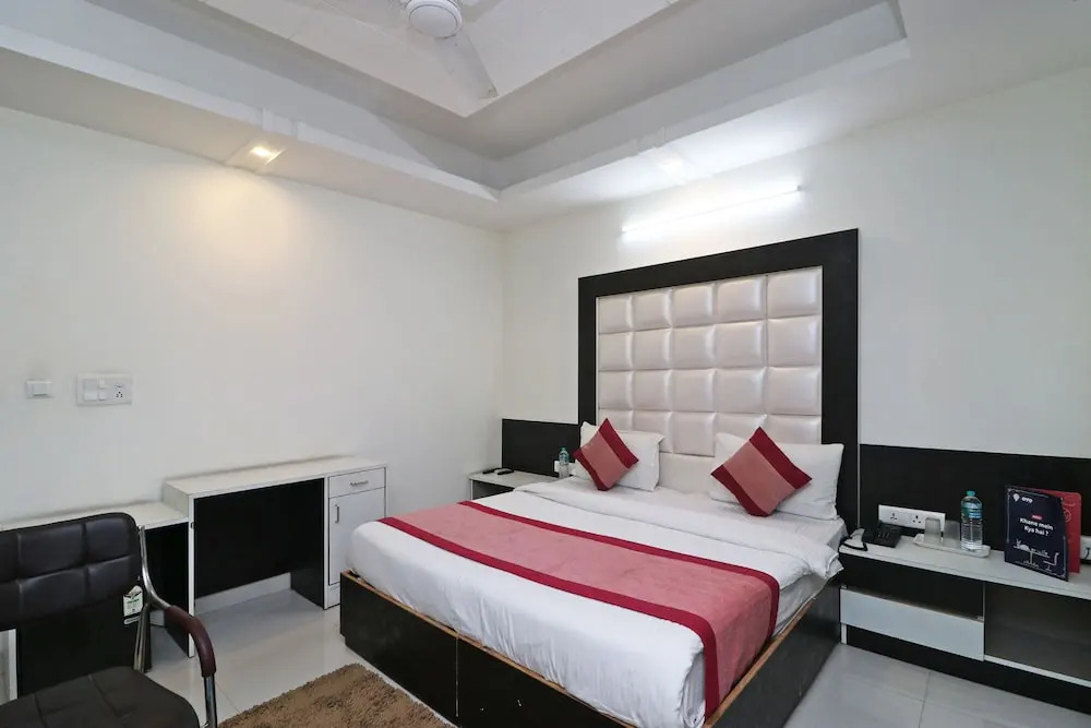 OYO 8971 Woodstay Inn Sector 45