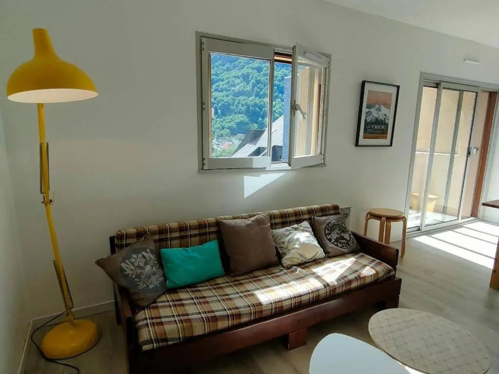 Appartement Cauterets, 1 pièce, 4 personnes - FR-1-234-242
