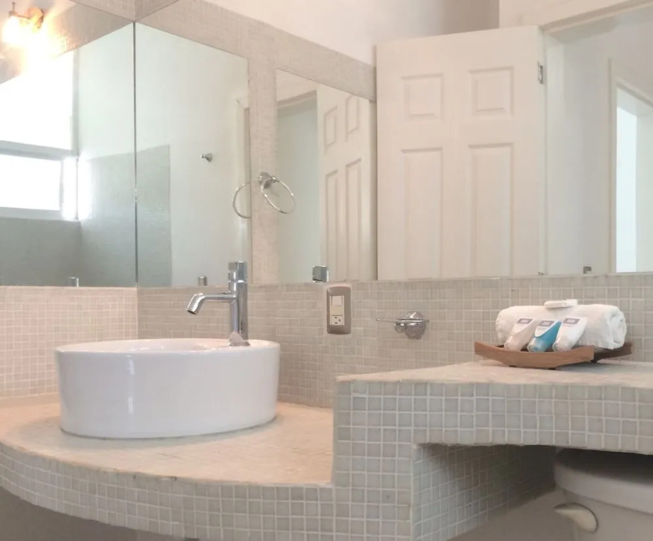 Nasim Condo Hotel con acceso BEACH CLUB GRATIS, metros 5th AVENIDA