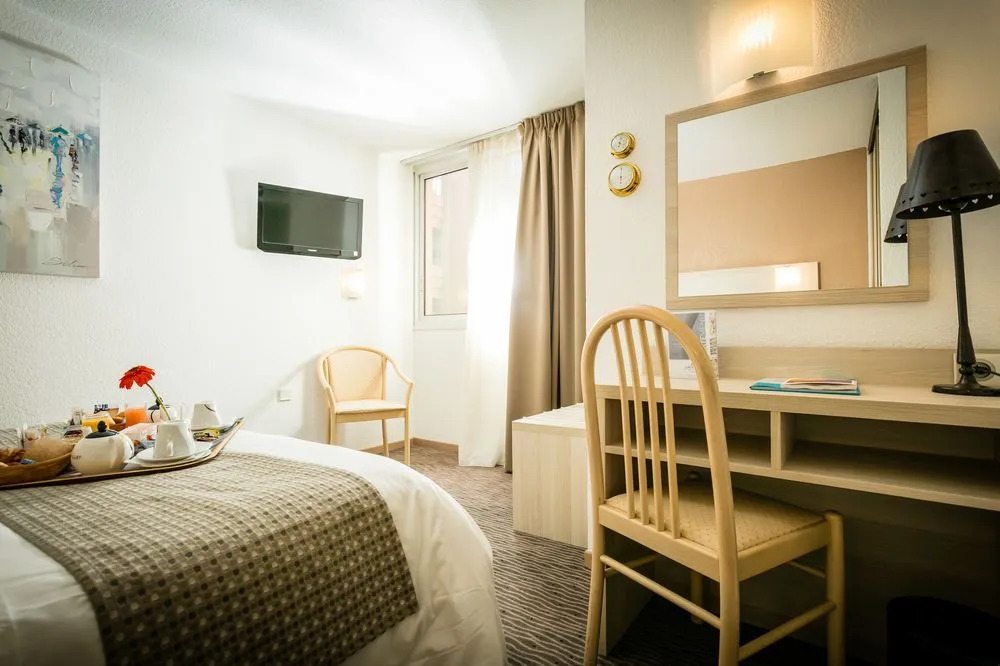 Hotel Port Marine