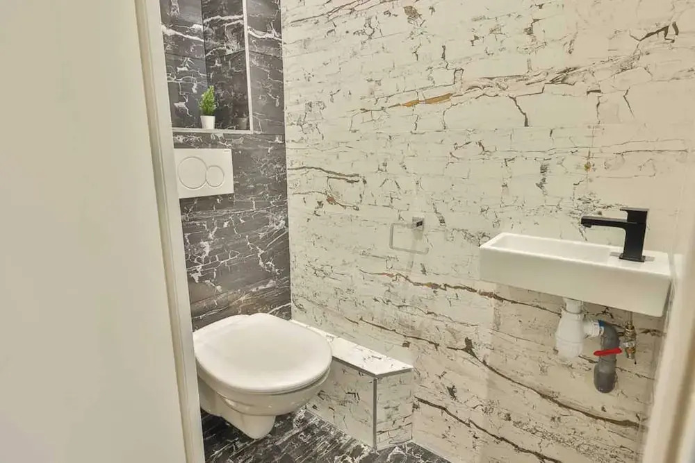 Newly Renovated Appartement Canal de L'ourq