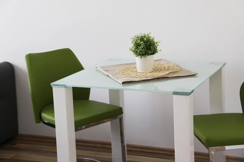 CheckVienna – Apartment Huglgasse