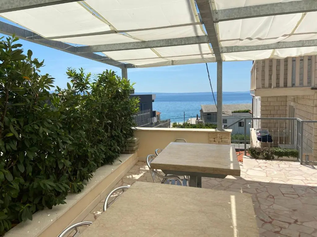 Apartments Toni 2000