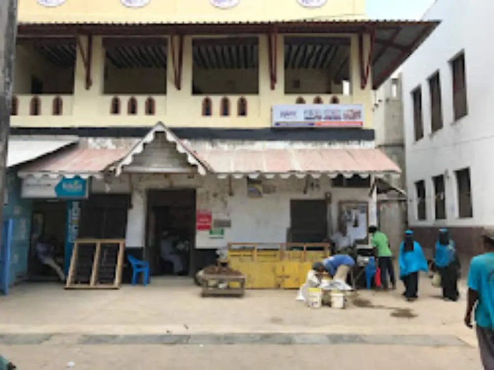 New Mahrus Hotel & Rooftop Restaurant