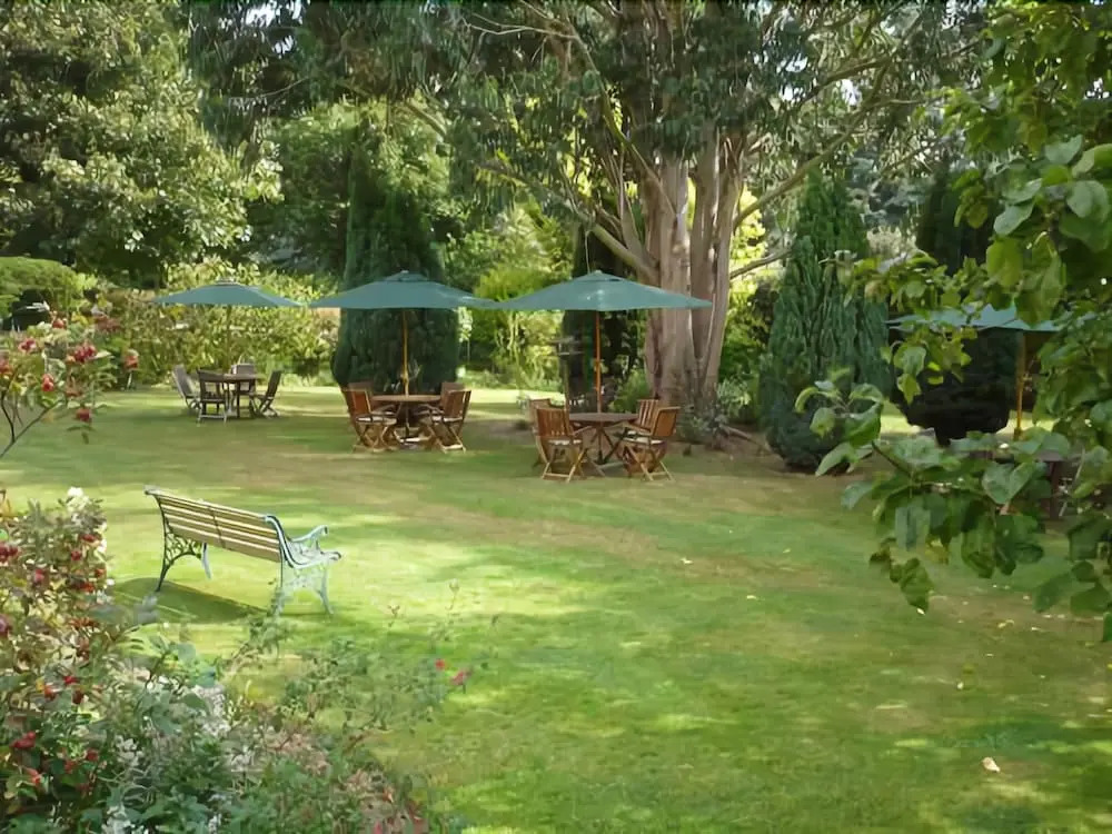 Ash House Hotel