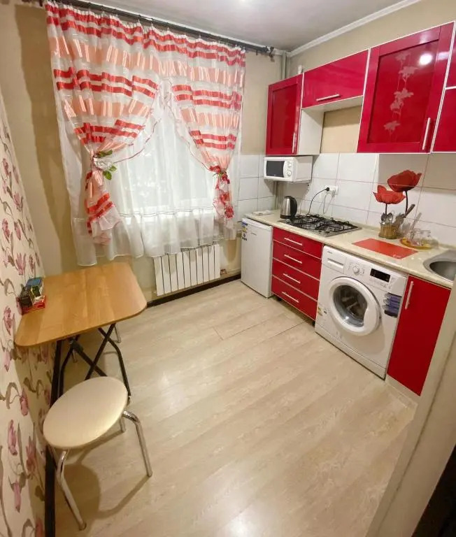 Ahmetova 4 30