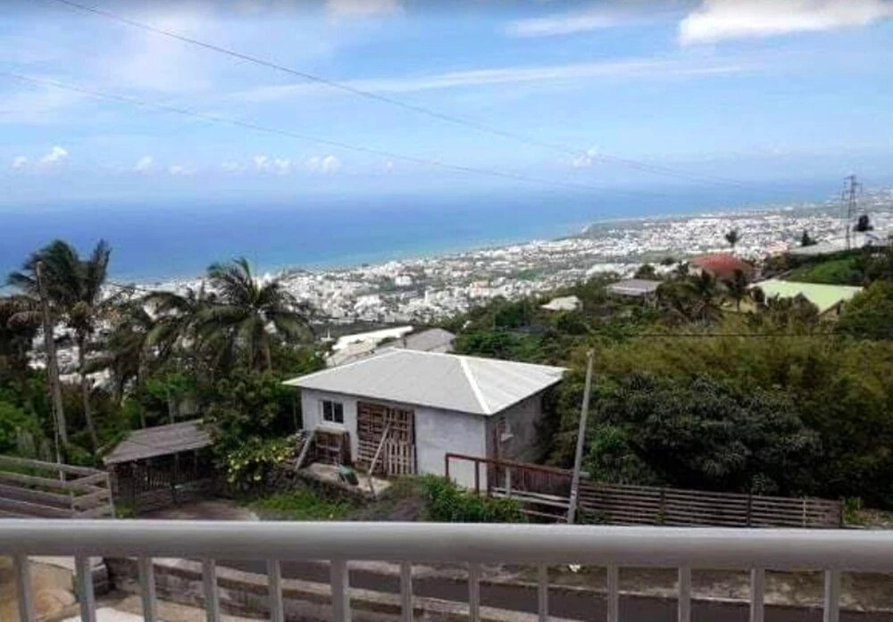 Apartment With one Bedroom in Saint-denis, With Wonderful sea View, Furnished Balcony and Wifi