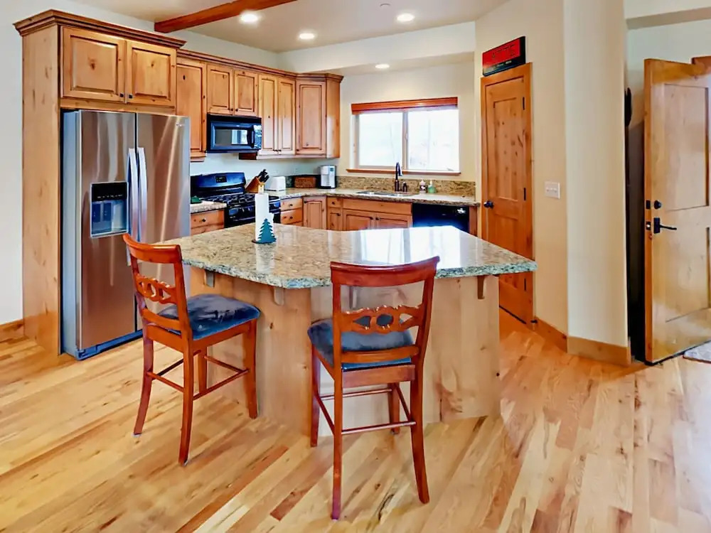 8437 Pointe Dr Home