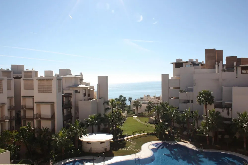 3 Bedroom Apartment With Private Pool