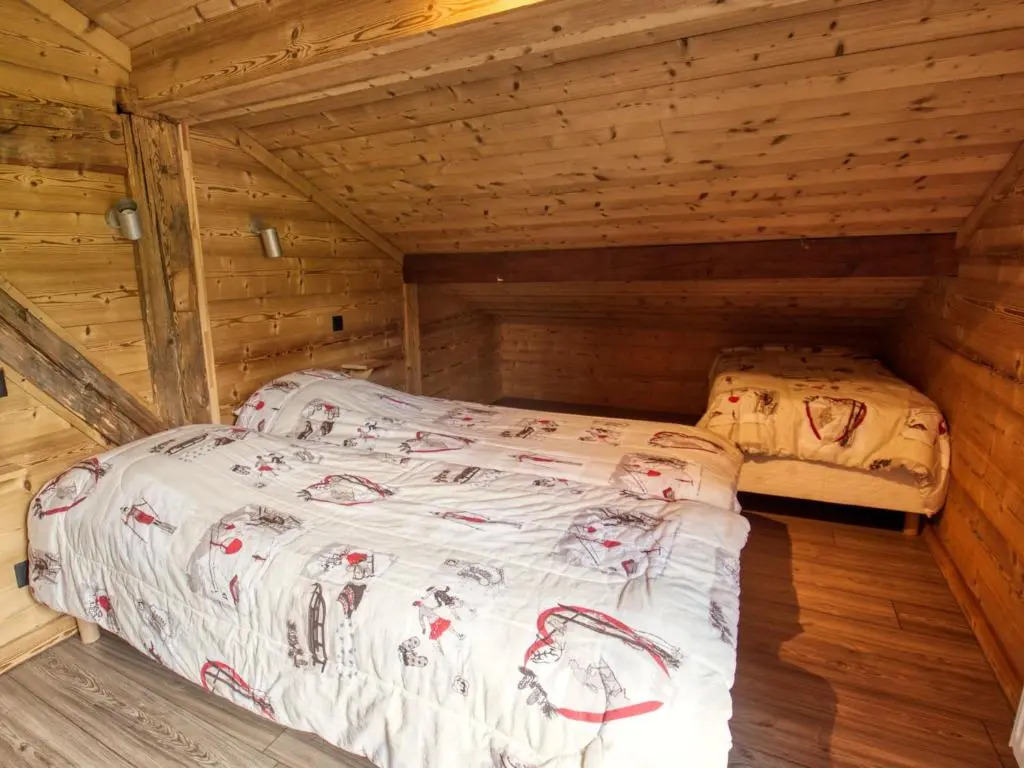 Chalet au pied des pistes, sauna et terrasse, pour 12 pers. - FR-1-642-5