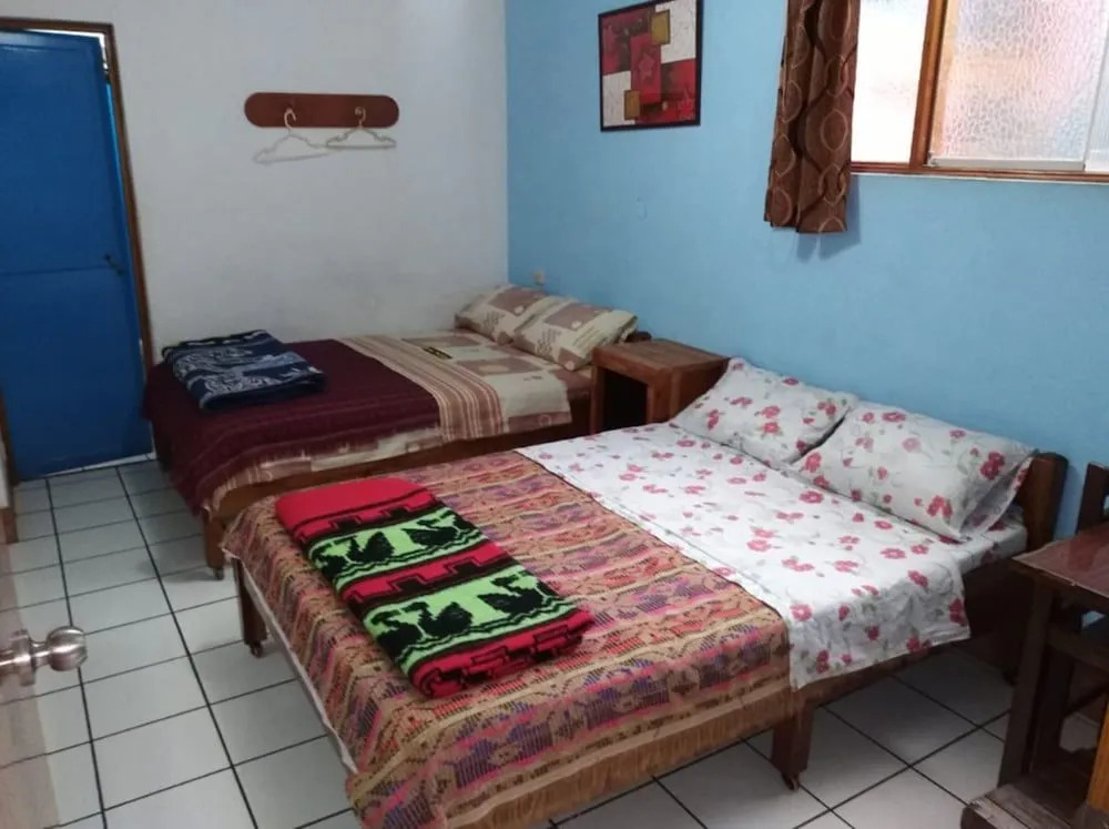 Yaki Hostel
