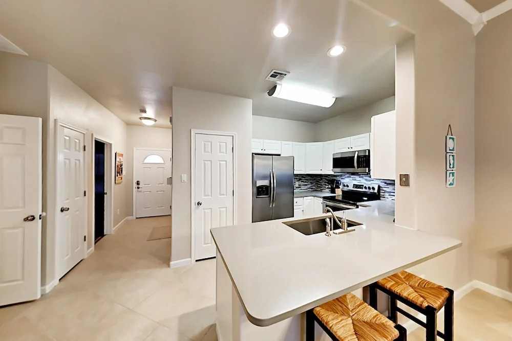 Serene #302 - 2 Br Condo