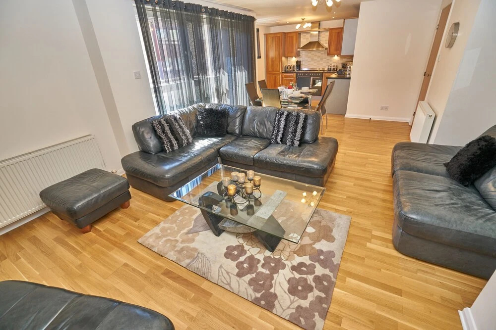 Lochrin Apartments by Edinburgh City Apartments