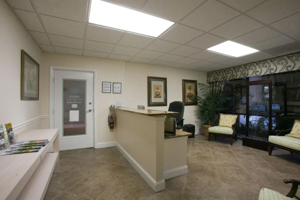 Marco Beach Vacation Suites