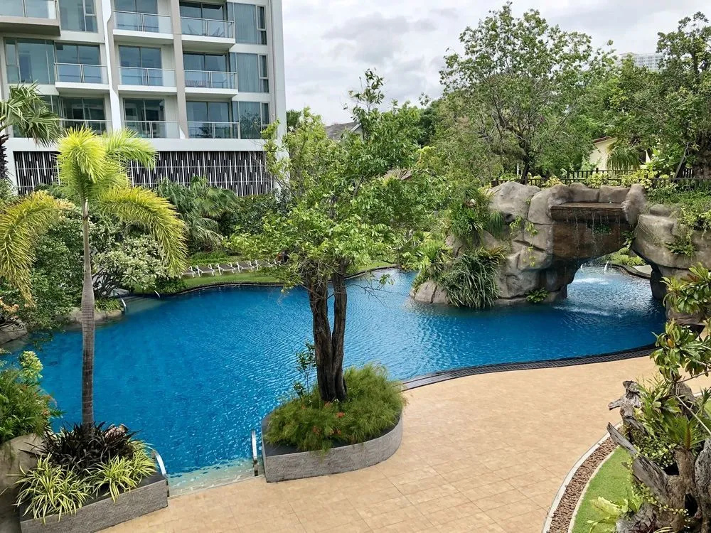 Among Riviera City of Sky Pattaya