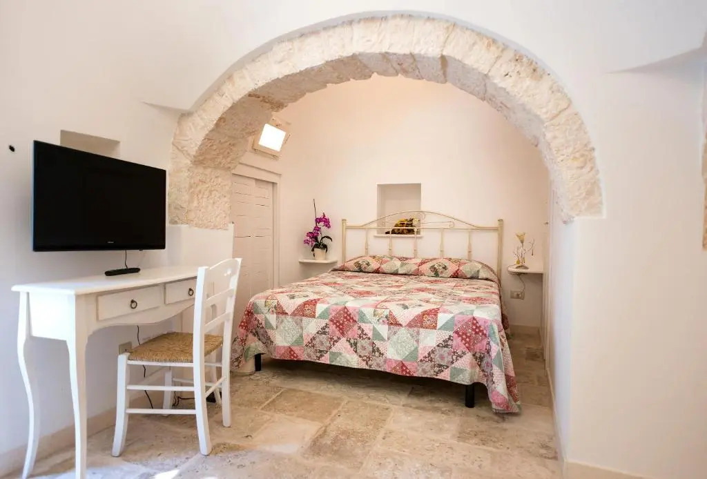 Trullo Giardino Fiorito