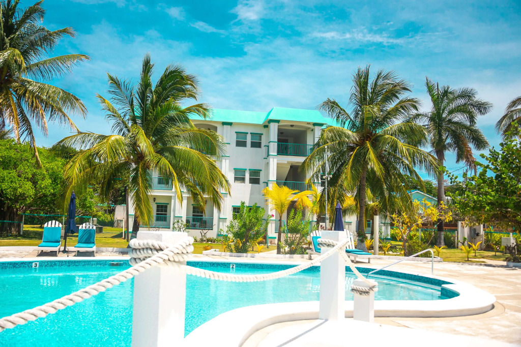Best Western Grand Baymen Gardens