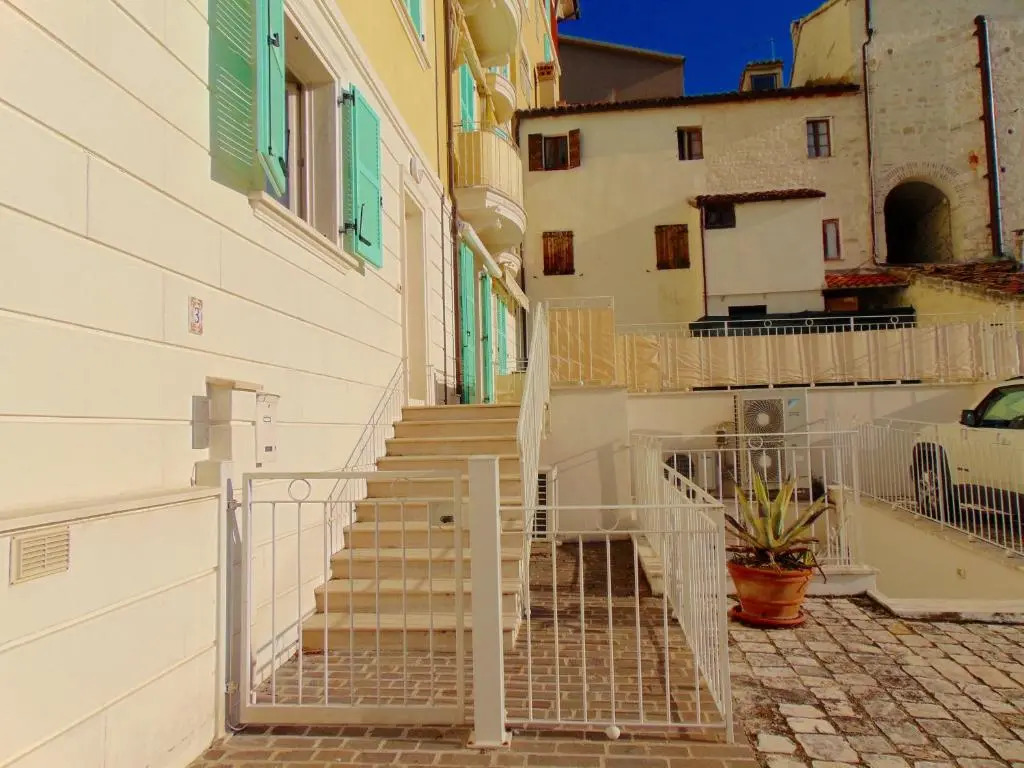 N219 - Numana, delizioso trilocale in centro