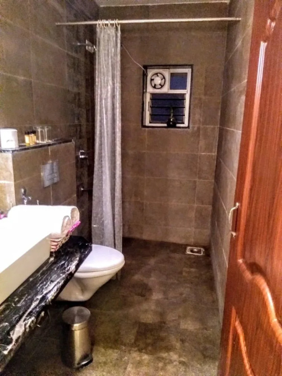 Hotel Karon Premium