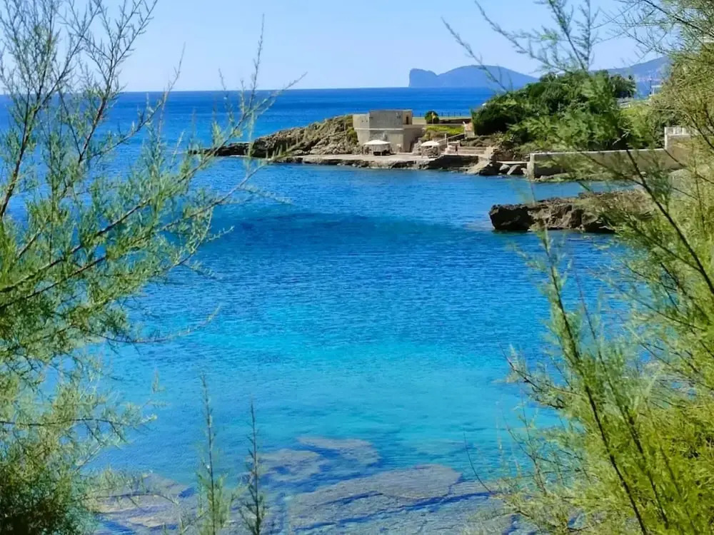 Cozy Apartment Near Alghero's Seafront
