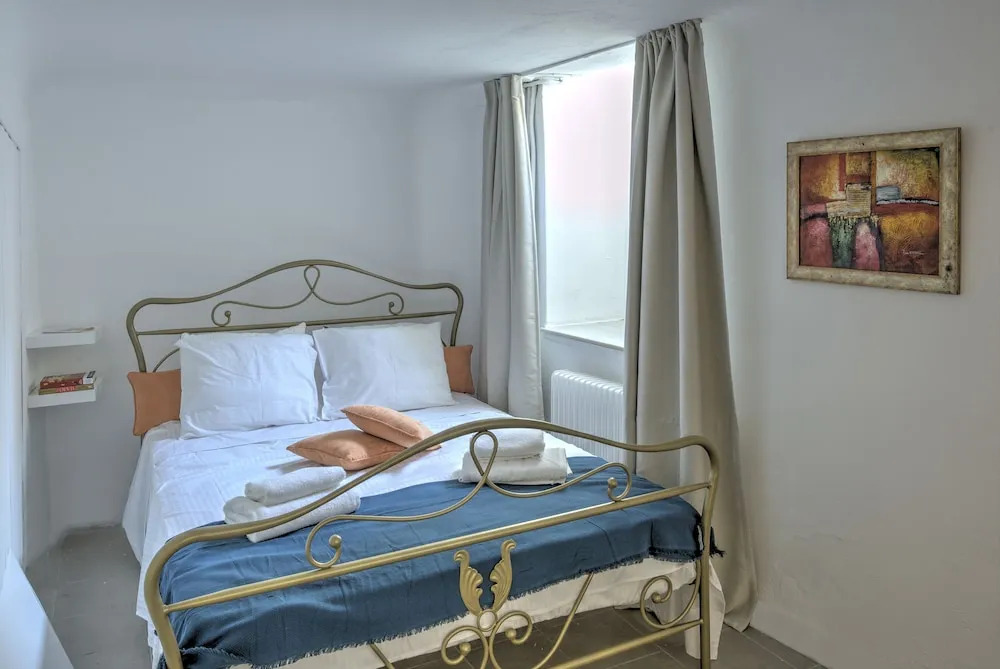 Aria Plaka Residence
