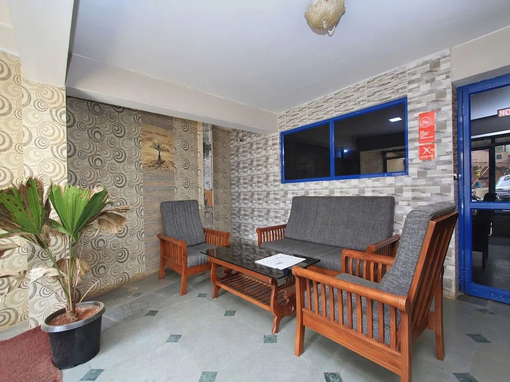OYO 13597 Travel Stay Residency