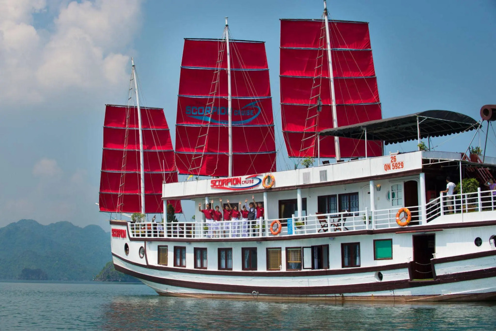 Scorpion Cruise