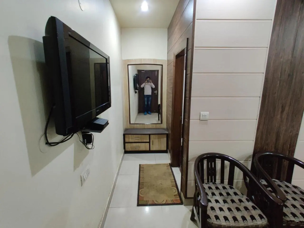 OYO 19453 Hotel Holy Basil