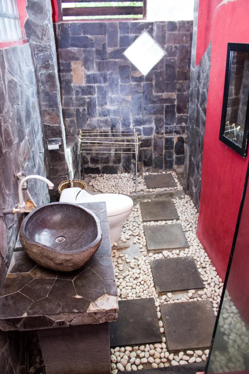 Surfer Cave Bali Accomodation