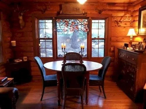 Lucky Tree Cabin