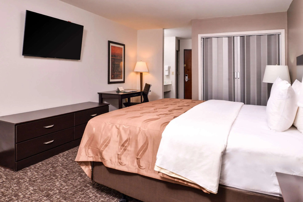 Quality Inn & Suites Beaumont