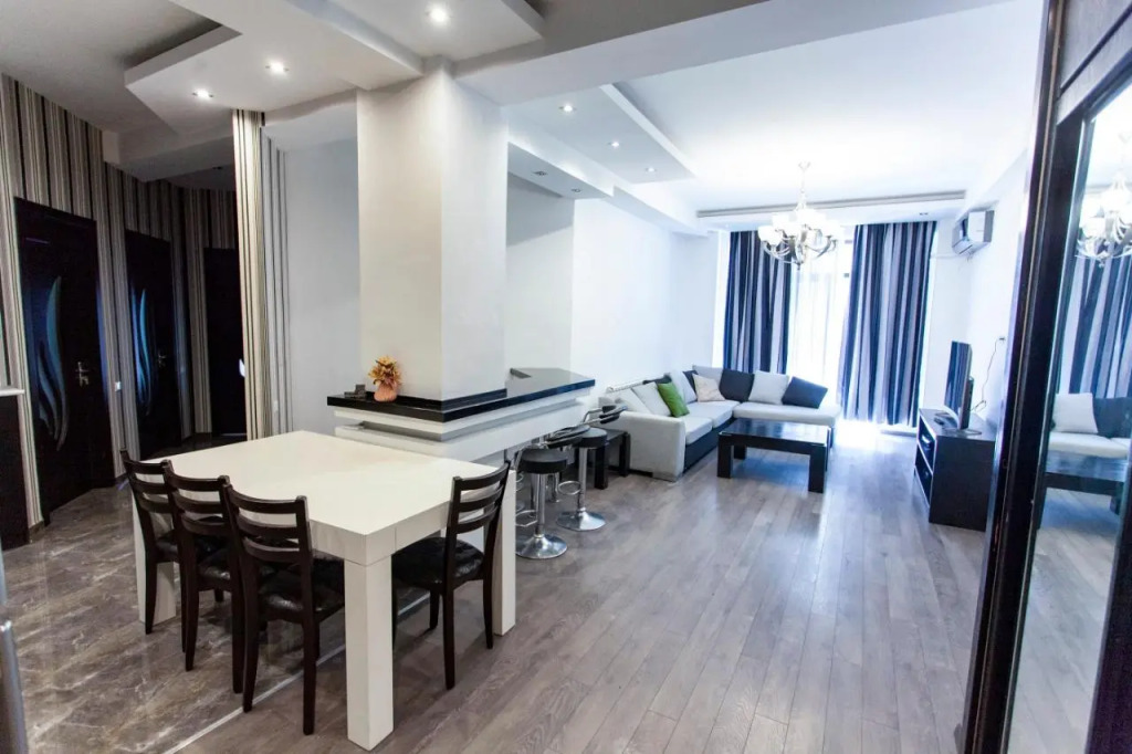 Tbilisi City Center Luxury Apartment #14
