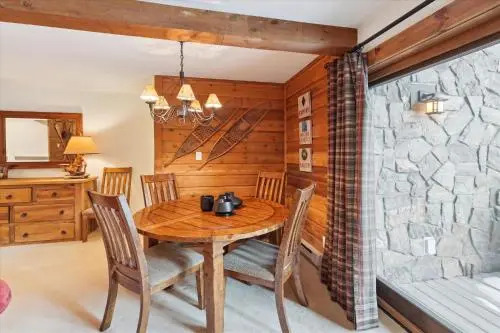 Double Eagle B12 Condo 2 Bedrooms 2 Bathrooms Condo