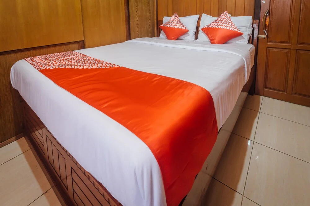 Crecia Guest House by OYO Rooms