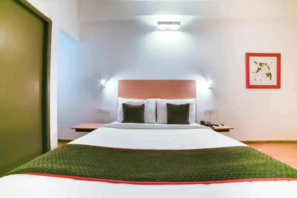 OYO Townhouse 142 Vadapalani