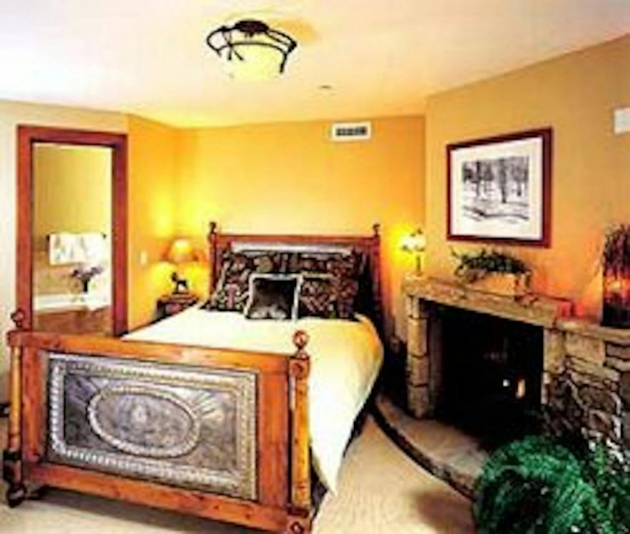 Inn at Lost Creek
