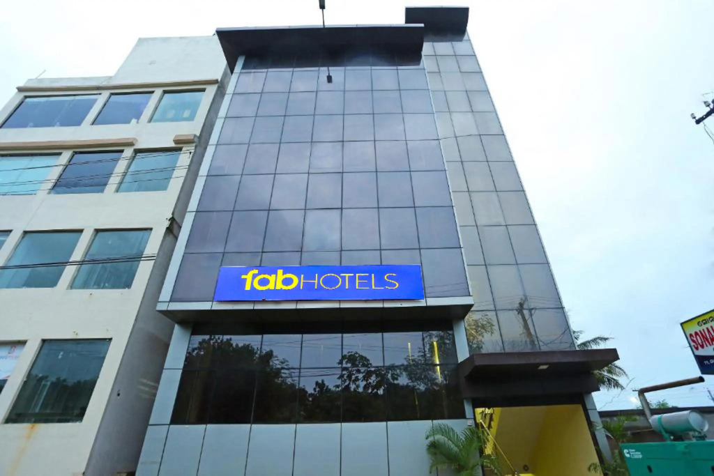FabHotel Seven Inn 3 0 - Nr Care Hospital