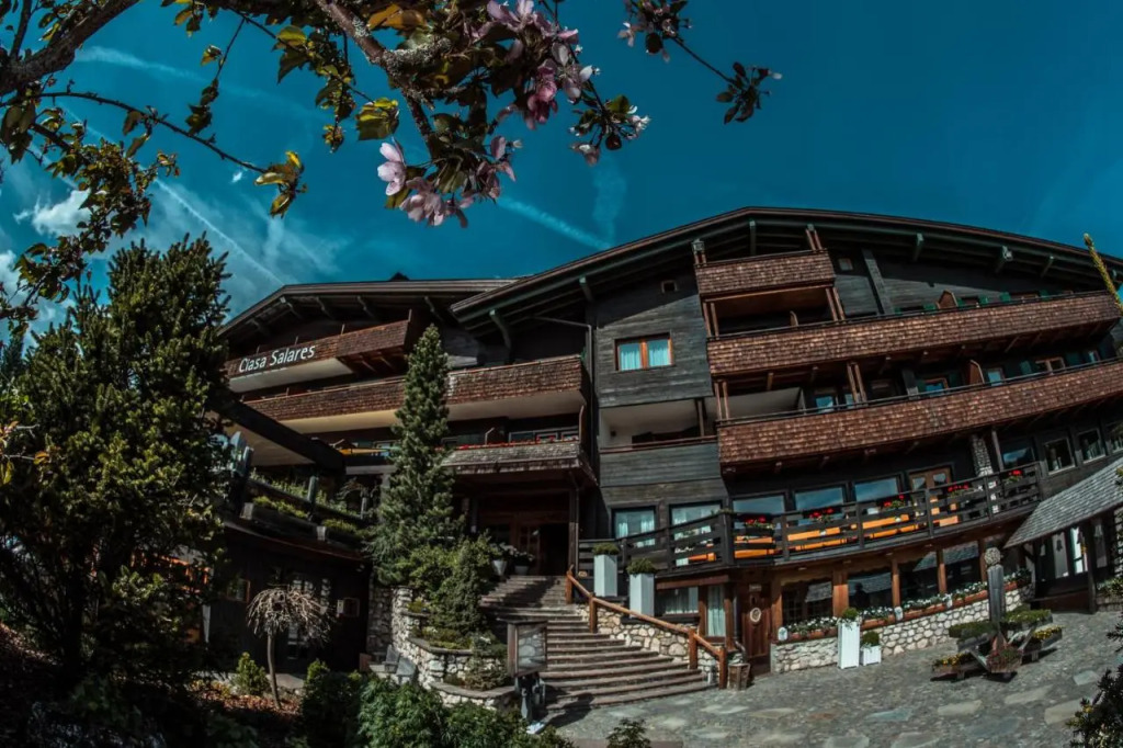 Hotel Ciasa Salares