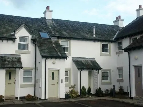9 Howrahs Court