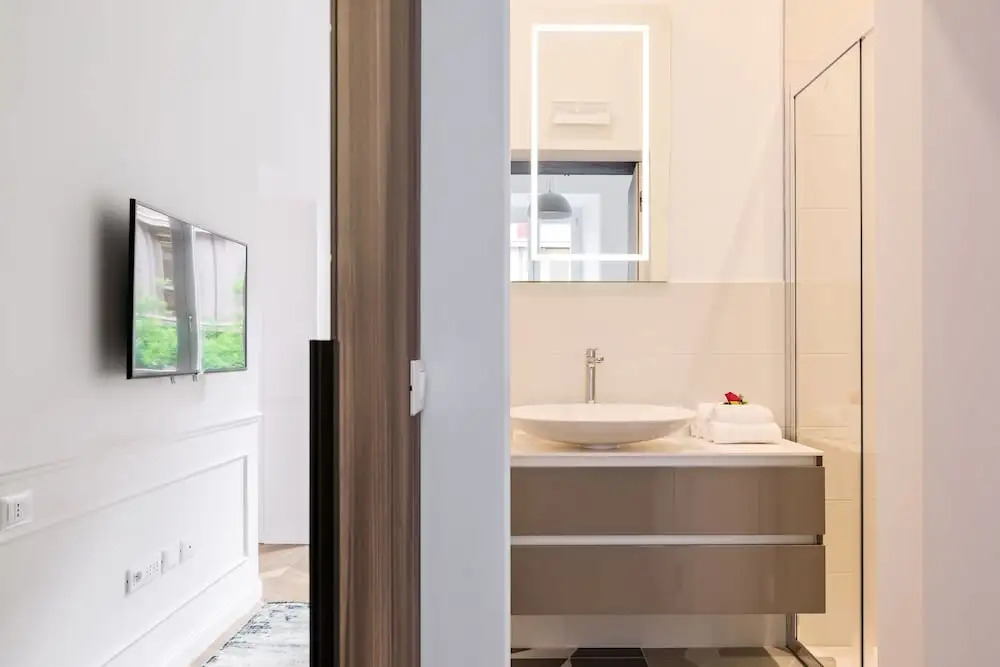 Luxury Apartments Piazza Cavour