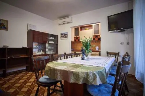 Apartment in Vinisce 7417