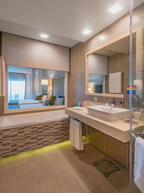 Gran Muthu Rainbow Hotel
