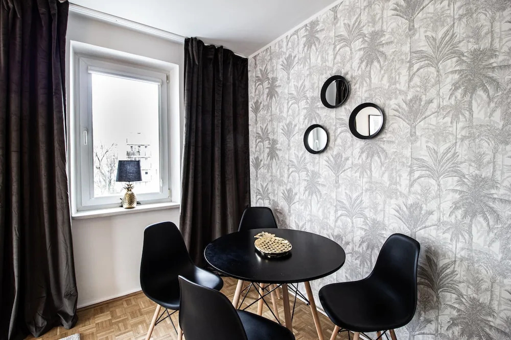 Saska Kepa Velvet Apartment
